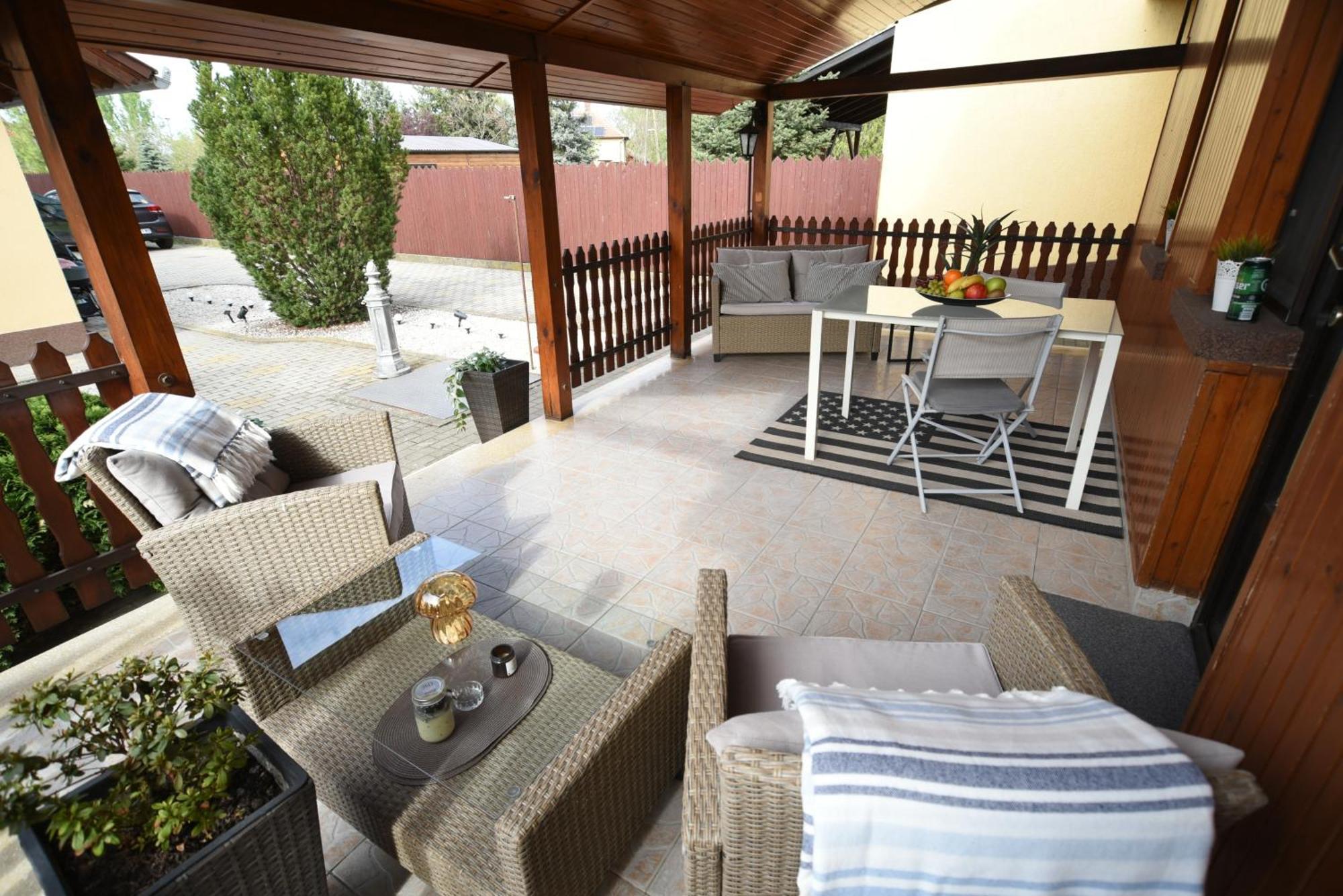 Crystal Apartman Morahalom Exterior photo