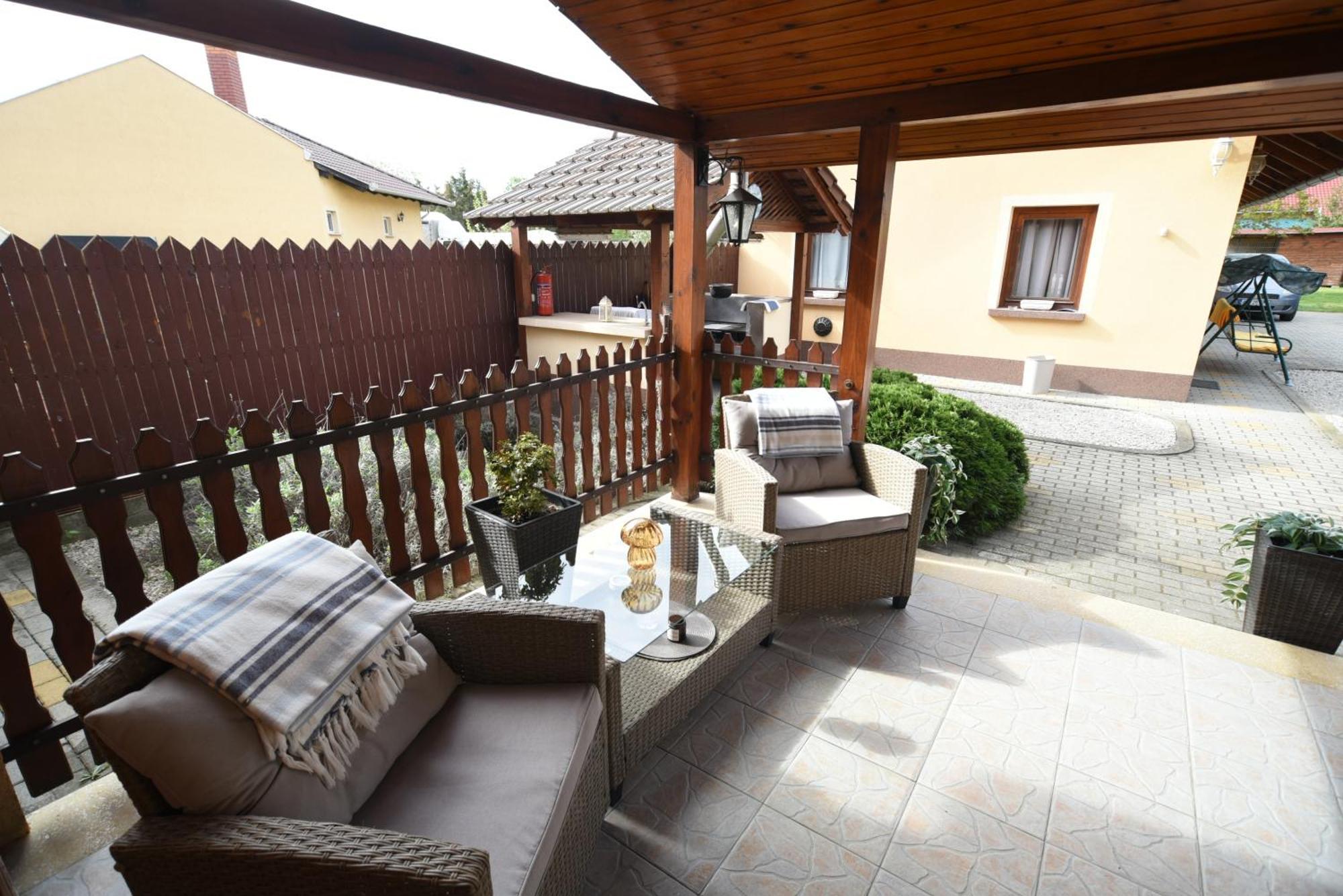 Crystal Apartman Morahalom Exterior photo